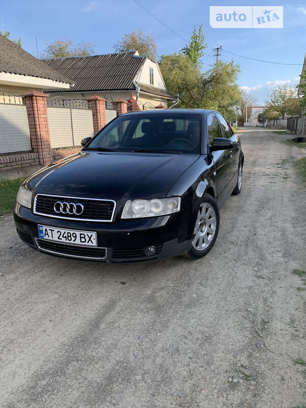 Седан Audi A4 2003 в Снятине