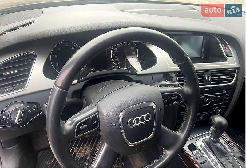 Седан Audi A4 2011 в Хмельницькому