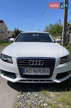 Універсал Audi A4 2011 в Ужгороді