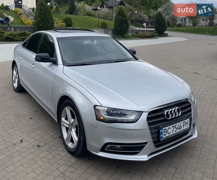 Седан Audi A4 2013 в 