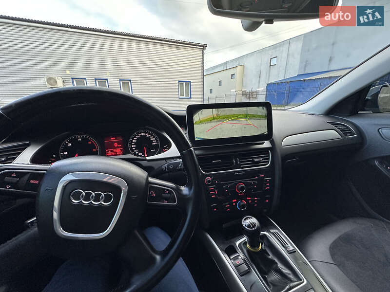 Универсал Audi A4 2009 в Яворове