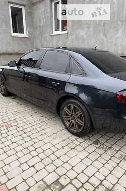 Седан Audi A4 2013 в Львові