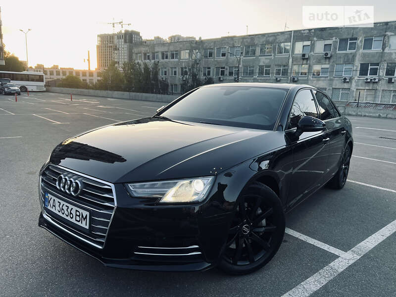 Седан Audi A4 2016 в 