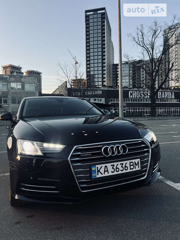 Седан Audi A4 2016 в Киеве