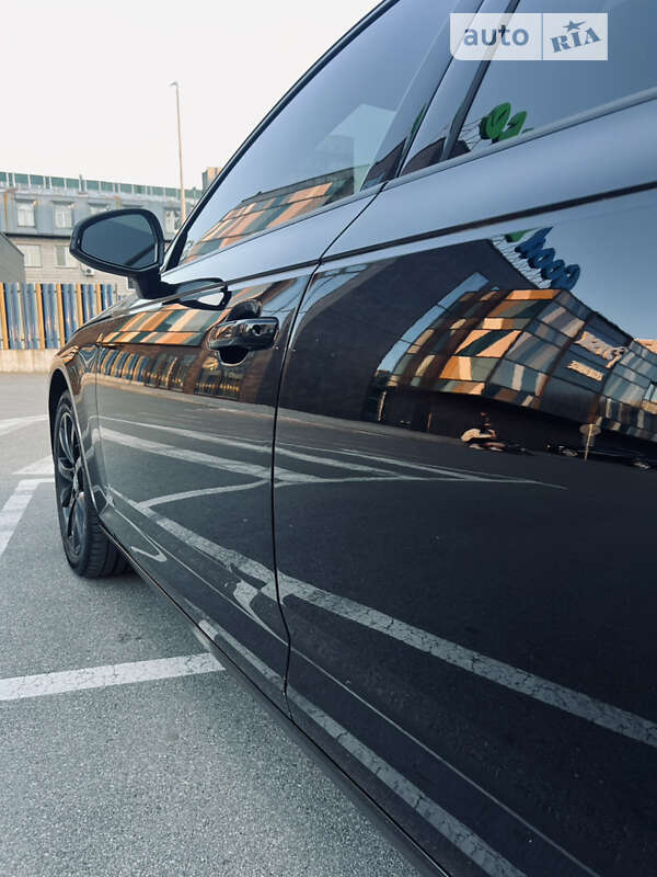 Седан Audi A4 2016 в Киеве