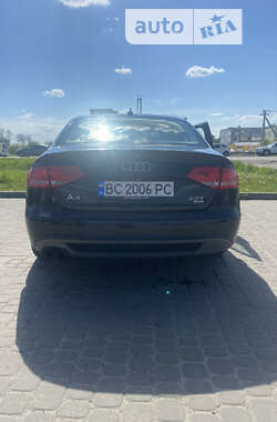 Седан Audi A4 2012 в Городку