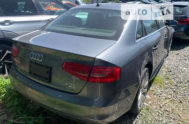 Седан Audi A4 2014 в Львові