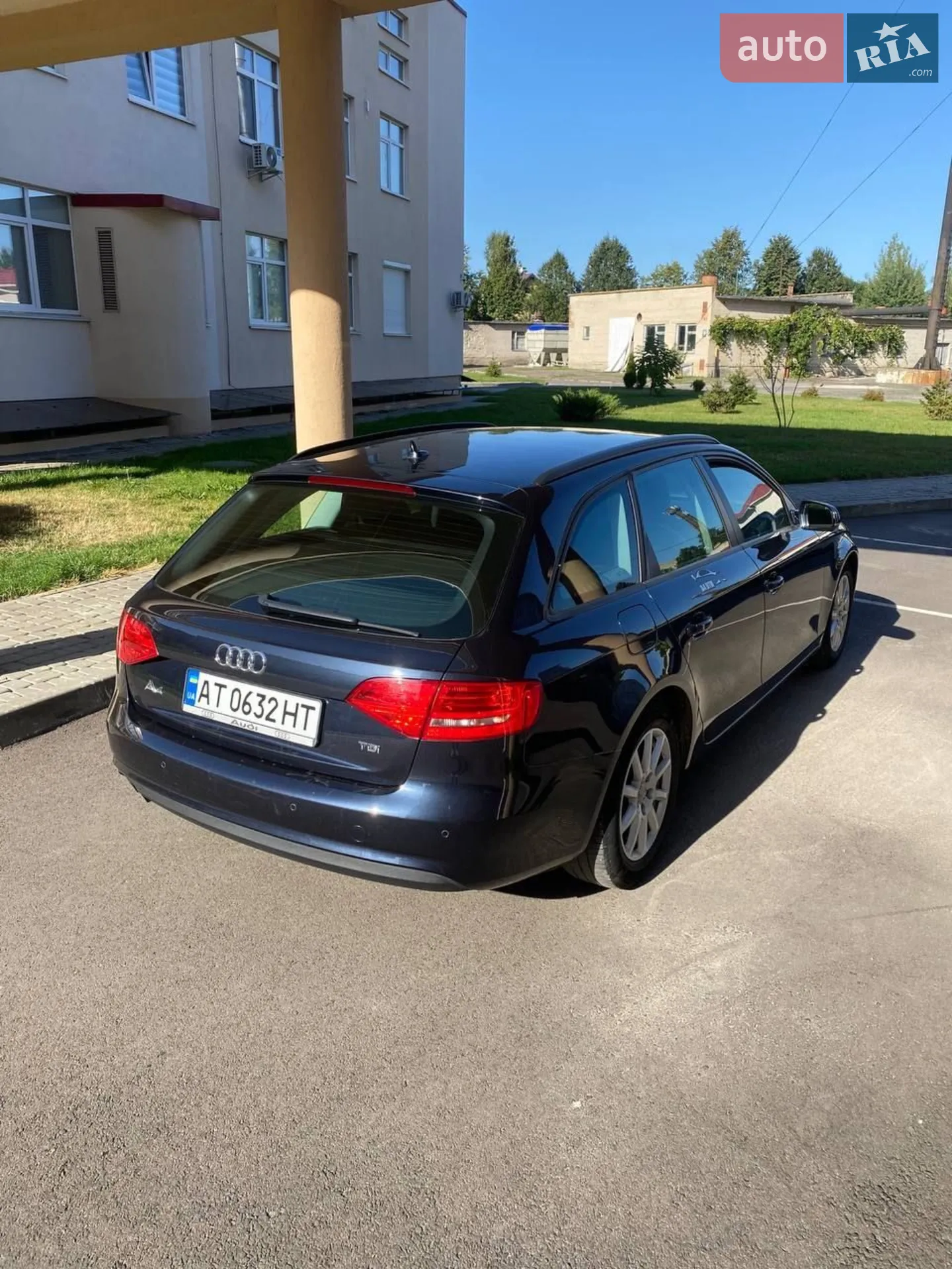 Audi A4 2013 VIN WAUZZZ8K2DA201726 фото оголошення 2 з 20