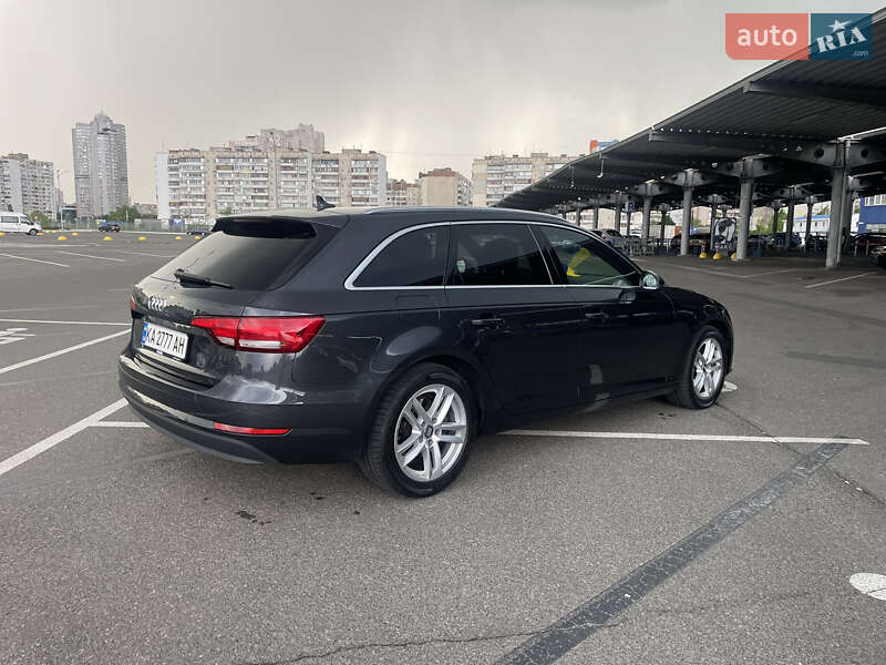 Универсал Audi A4 2018 в Киеве
