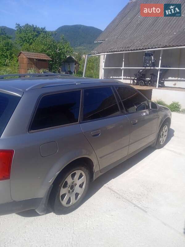 Универсал Audi A4 2002 в Хусте