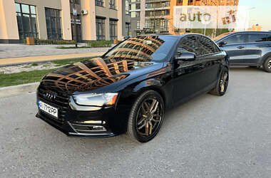 Седан Audi A4 2012 в Киеве