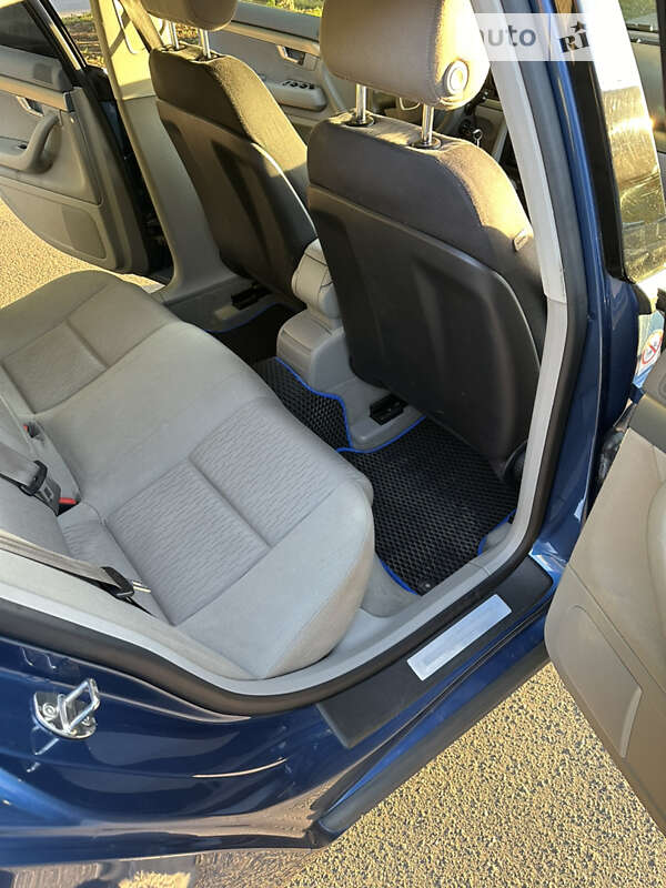 Седан Audi A4 2005 в Харькове