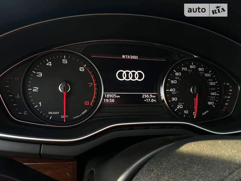 Седан Audi A4 2021 в Луцьку