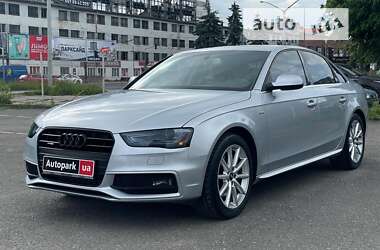 Седан Audi A4 2014 в Львове