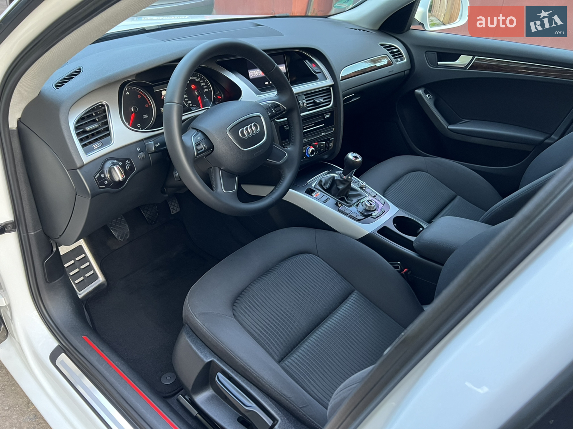 2015 Audi A4 - мініатюра 21