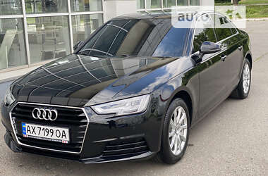 Седан Audi A4 2018 в Киеве