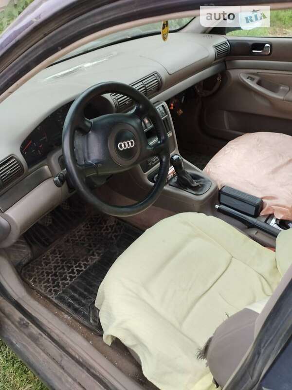 Универсал Audi A4 1998 в Лимане