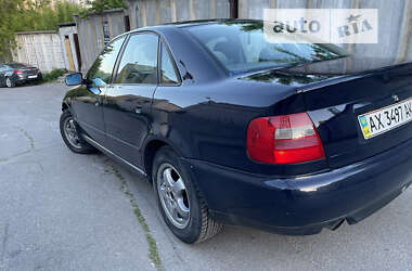 Седан Audi A4 1997 в Харькове