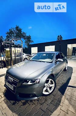 Седан Audi A4 2011 в 