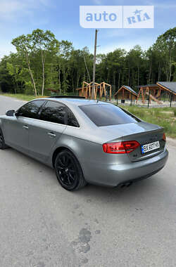 Седан Audi A4 2010 в Красилове