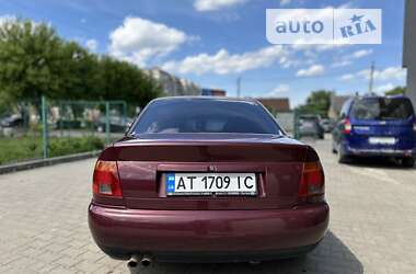 Седан Audi A4 1995 в Калуше