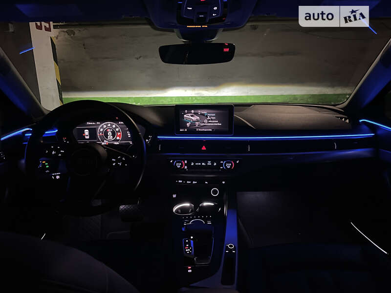 Седан Audi A4 2016 в Хмельницком