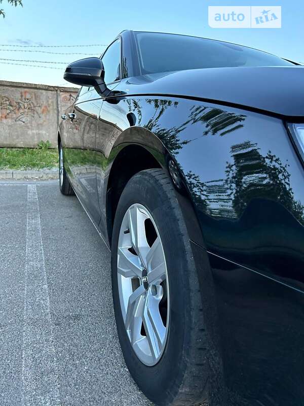Универсал Audi A4 2017 в Киеве фото 9 Универсал Audi A4 2017 в Киеве