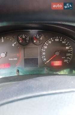 Универсал Audi A4 2000 в 