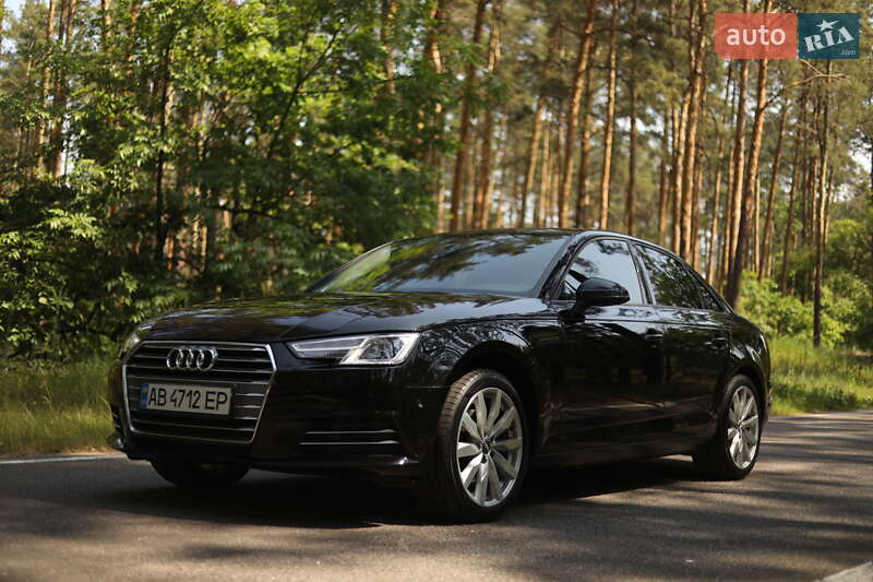 Седан Audi A4 2017 в Киеве