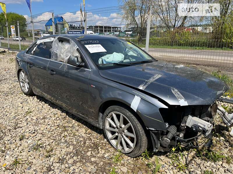 Седан Audi A4 2015 в Львові
