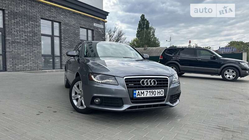 Седан Audi A4 2011 в Житомире