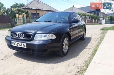 Седан Audi A4 1995 в 