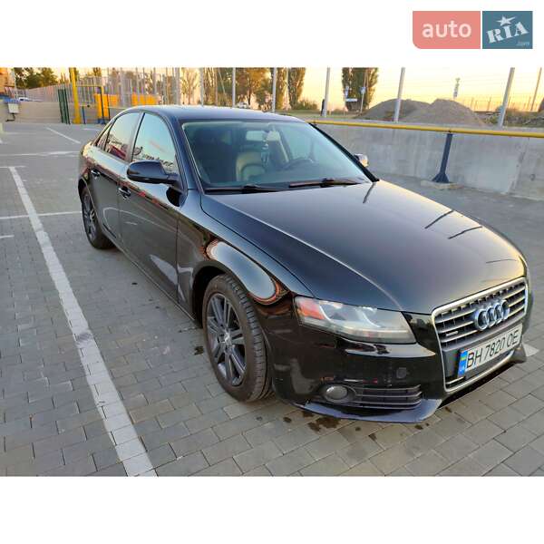 Седан Audi A4 2010 в Вознесенске