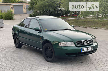 Седан Audi A4 1997 в Хотине