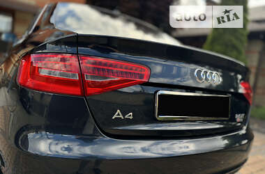 Седан Audi A4 2012 в 
