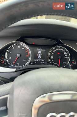 Седан Audi A4 2010 в Хусте