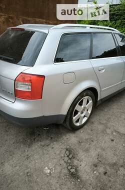 Седан Audi A4 2004 в Дубно