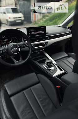 Седан Audi A4 2019 в Львові