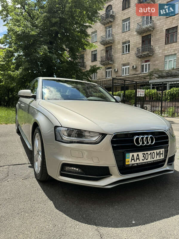 Седан Audi A4 2012 в Києві