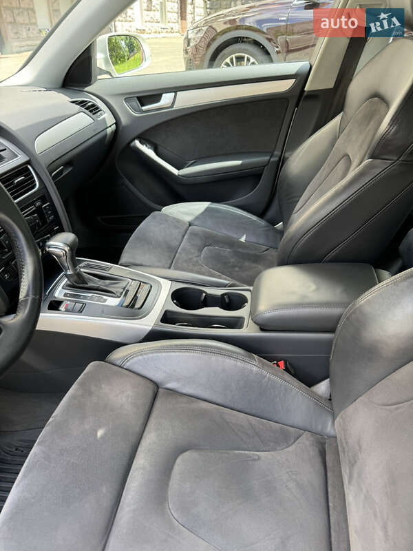 Седан Audi A4 2012 в Києві