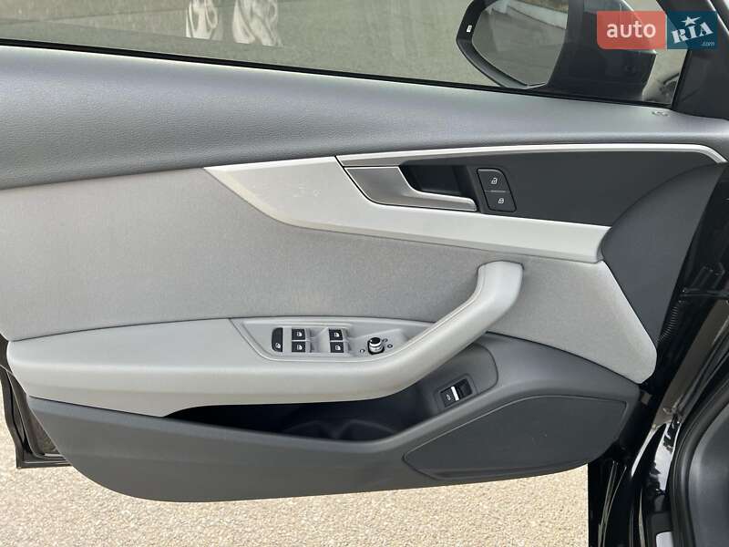Универсал Audi A4 2017 в Мукачево