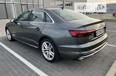 Седан Audi A4 2021 в 