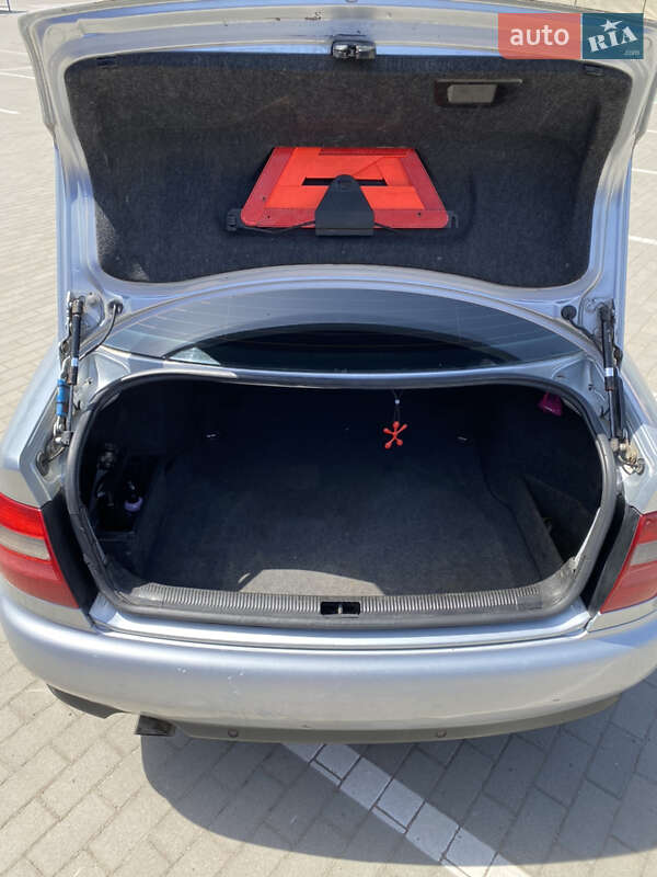 Седан Audi A4 1999 в Калуше фото 27 Седан Audi A4 1999 в Калуше