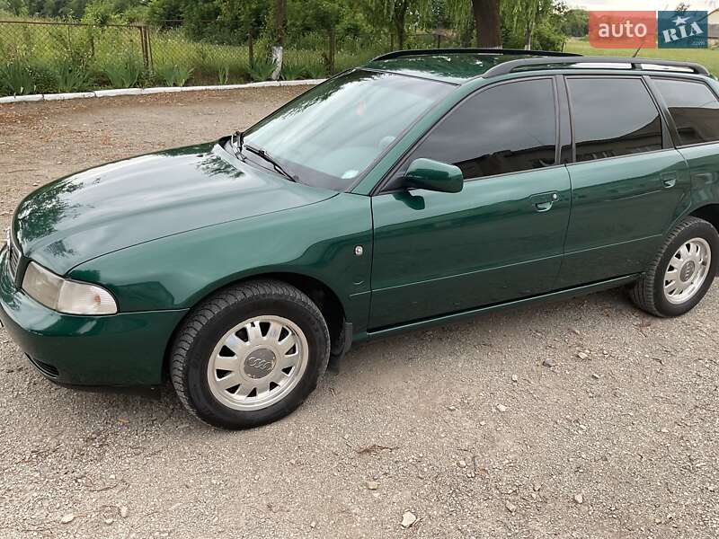 Универсал Audi A4 1997 в Бучаче
