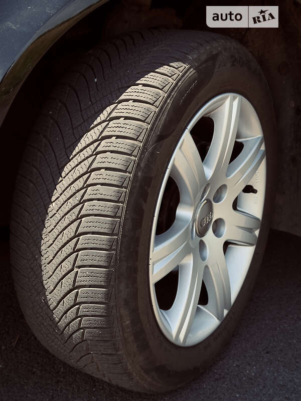 Седан Audi A4 2007 в Лубнах