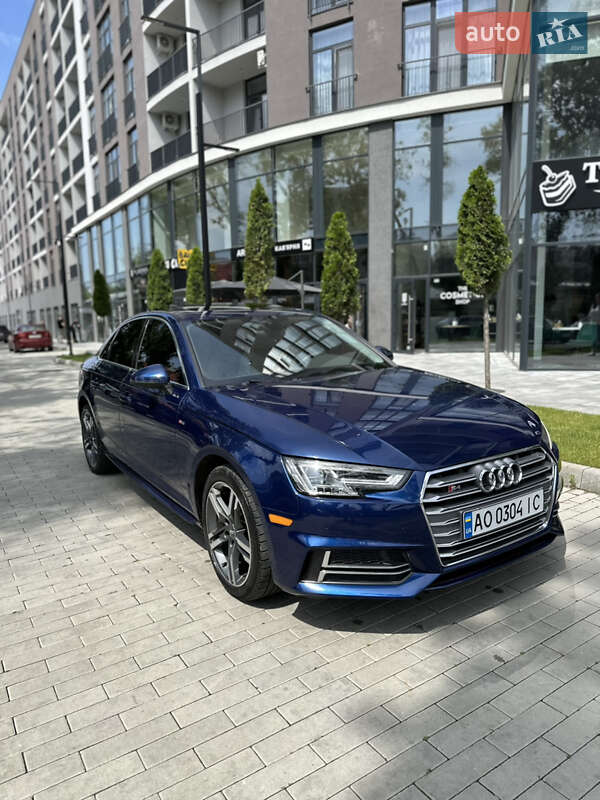 Седан Audi A4 2017 в Києві