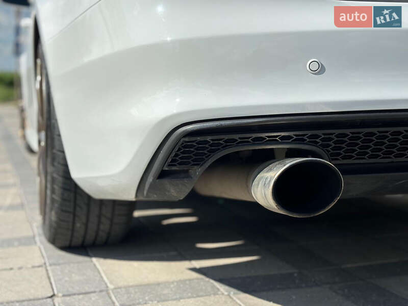 Седан Audi A4 2014 в Вінниці