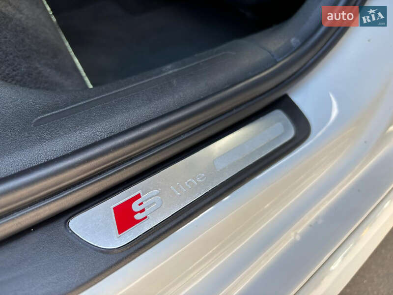 Седан Audi A4 2014 в Вінниці