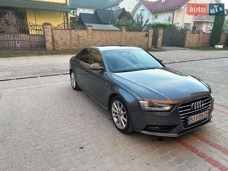 Седан Audi A4 2013 в Чорткові