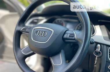 Седан Audi A4 2012 в Луцке